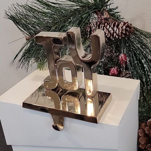 Silver metal " Joy " stocking holder Christmas decoration - Picture 2 of 6